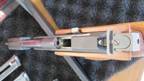 ]Vendo mi fantástica pistola UNIQUE DS69 en calibre 22 , que decir de esta arma tan mítica que no se sepa, 10