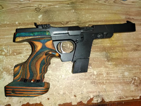 Buenas compañeros de tiro, vendo mi walther gps 32 de las antiguas pero con una fiabilidad muy buena, 01