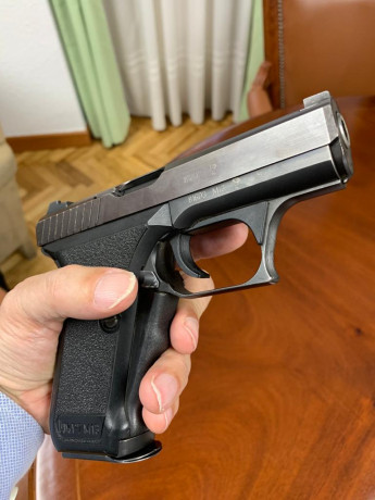 Se vende HK p7 m13 seminueva.
Es de un amigo que a la vez heredó.
Muy pocos disparos.Se encuentra en Zaragoza. 00