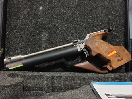 Hola a todos. 
Vendo walther LPM1. Me la vendió un compañero del foro hace unos dos años.  Esta en perfecto 00