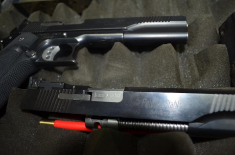 Vendo pistola con dos carros uno del 45  y  otro  del 9 pb. el arma tiene pocos tiros y por problemas 10