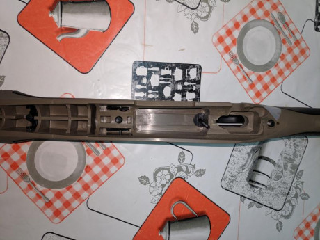 Vendo culata para Remington 700 acción corta. 

Sintética superligero, con sus tornillo de sujeción. Estado 00