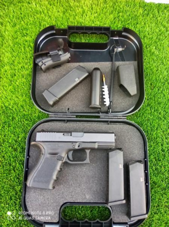 Se vende Glok 19 Gen4 estado impecable , muy poco uso, se puede apreciar en las fotos, nisiquiera la tipica 01