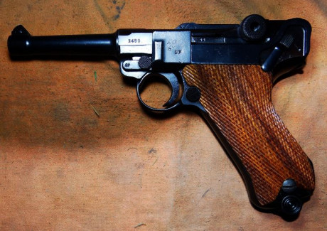 Más fotos y mis sincero agradecimiento. La pistola funciona perfectamente y agrupa de maravilla, el cañón 02