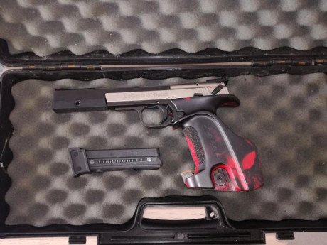 Veta de hammerli xesse sport 450€ con portes el arma esta en Almeria
654667556 00