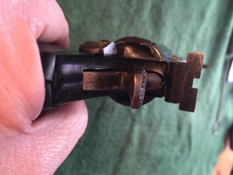 Buenas pongo en venta el revólver, que decir más del mismo, que no se halla dicho. Calibre 38WC. Estado 22