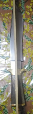 Me están terminando un cuchillo de remate que he encargado. Es un bowie personalizado, ¿que os parece?.
Un 60