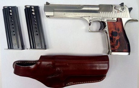 Vendo Desert Eagle 357 Magnum IMI, con dos cargadores, dos fundas de cuero (Cabrero y Magnum Research) 00