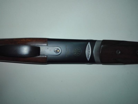 Vendo, beretta ultra light, S686, polichoques,calibre 12 y expulsora.Practicamente nueva. 800€. 02