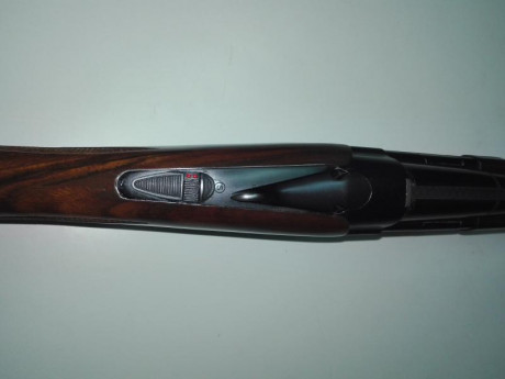 Vendo, beretta ultra light, S686, polichoques,calibre 12 y expulsora.Practicamente nueva. 800€. 01