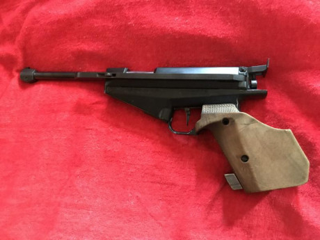 Buenas, vendo Feinwerkbau modelo 90 para piezas , cacha, etc. la compre de segunda mano y me funciono 00