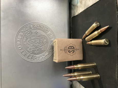 Vendo para colección o recreación, caja con 20 cartuchos originales e inertes del cal.7,62x51.
25€ con 01