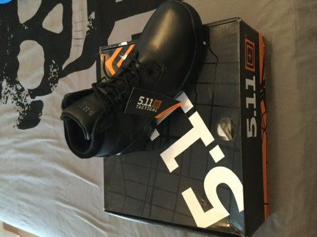 Sin estrenar
Son un 12 pero vienen algo justas
11.5 perfectas
70€
Saludos 02