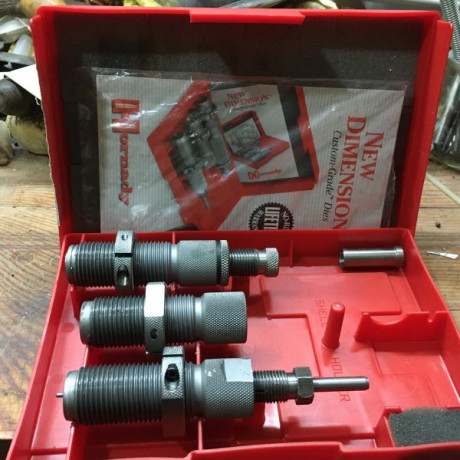 Buenas, vendo dies Hornady 44 RM en perfecto estado. 50 euros con envío. Tf. 654723734 10