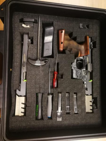 Un saludo al foro gestiono la venta de esta Walther GSP expert con dos calibres 22 y 32 de un compañero 00