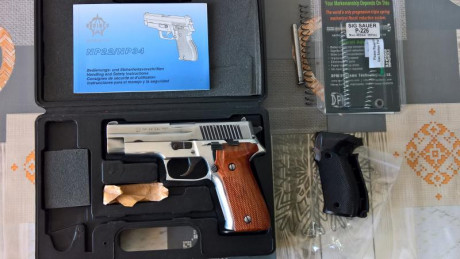 La Norinco NP22..!

Saludos. 
Vendo esta Norinco NP22, calibre 9 mm. parabellum, ya sabéis, clon de la 02