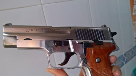 La Norinco NP22..!

Saludos. 
Vendo esta Norinco NP22, calibre 9 mm. parabellum, ya sabéis, clon de la 12