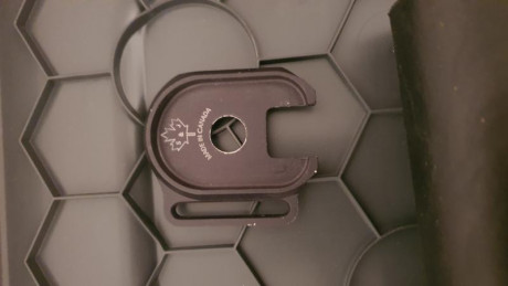 Vendo culata tipo M4 para escopeta Remington, con acople para poder montar en las escopetas fabarm.
De 01