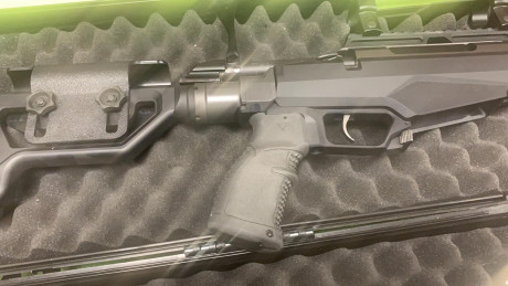 Vendo TIKA T3X TACT  A1 6,5CM por no usar, tiene menos de 800disparos el arma esta bien, menos unas rapadas 00