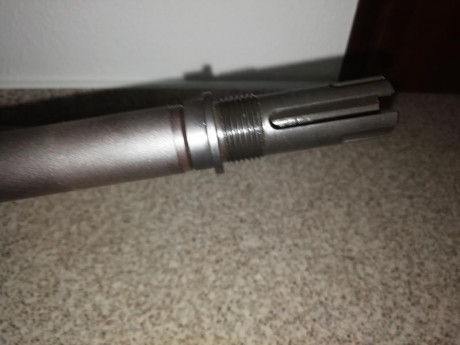 Freno de boca para rosca 5/8-24, hasta proyectiles 7 mm. De acero y con arandelas de acope y accesorio 02