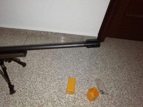 Freno de boca para rosca 5/8-24, hasta proyectiles 7 mm. De acero y con arandelas de acope y accesorio 01