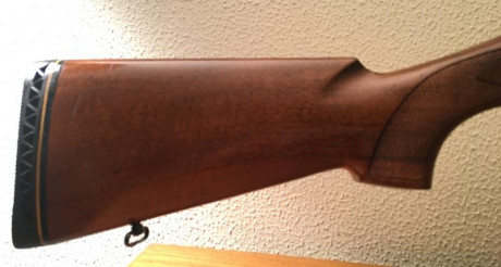 Vendo escopeta segunda mano  BENELLI BGB 121 
En perfecto estado.
Pocos tiros.
Tres años de garantía (maderas 01