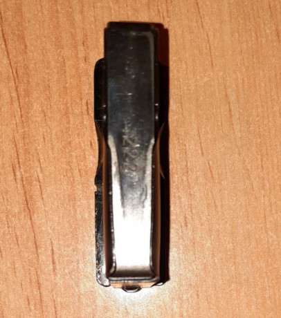 Hola compro para carabina Anschutz cargador para el cal 222 y si alguien tiene ademas despiece o algo 10