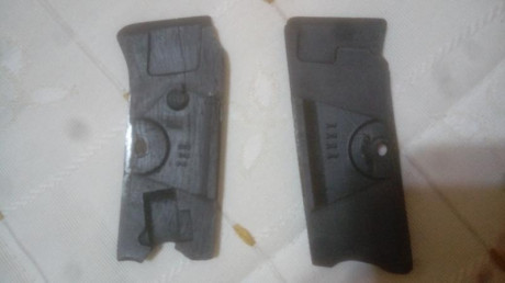 Vendo par de cachas de ASTRA 300, algo ajadas pero en buen estado. 

Precio: 20€ - gastos envió incluidos. 00