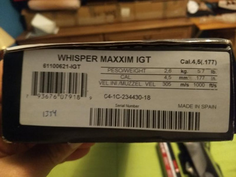 Vendo carabina gamo WHISPER MAXXIN IGT, con dos visores 4x32 wr  y 3x12x40 se,con bipode. 200+portes 00