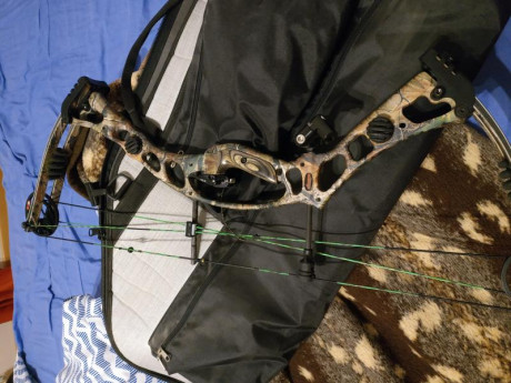 Buenas
Se vende hoyt katera zurdo 50-60 y 27 de apertura.
150 euros.
Saludos 01
