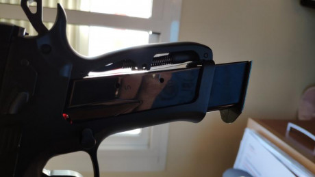 He hecho una consulta sobre este problema en "muestra tu cz 75"

 Buenas tardes.

Soy un feliz 70