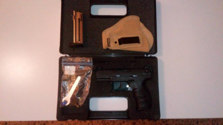 Se vende walther P22 Q (última versión mejorada) con dos cargadores, uno con extensión, caja original 02