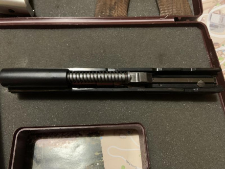 Pongo a la venta mi Tanfoglio LIMITED del 9Pb, con maletin original y dos juegos de cachas originales 01