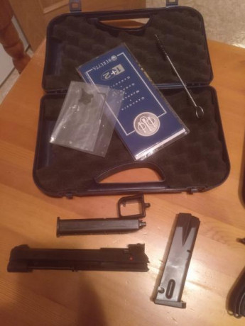 Vendida

Vendo Beretta 92 con dos cargadores de 9mm más el kit del 22 lr q lleva un cargador.
El cañón 01