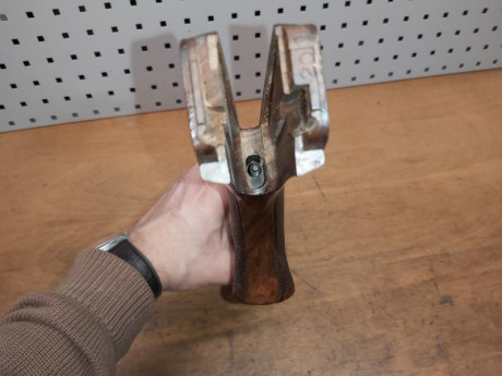 Vendo culata de escopeta superpuesta PERAZZI mx8, para bascula calibre 20, pequeña, con salida y ventaja 21