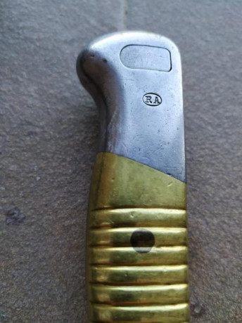 Vendo bayoneta argentina 1891 Solingen Alemania.Modelo con mango de bronce destinadas a la armada y suboficiales 11