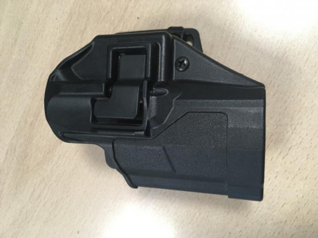 Funda zurdo original Blackhawk serpha para Walter P99, con padle para cinturón.
40€ 01