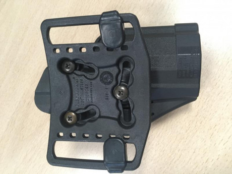 Funda zurdo original Blackhawk serpha para Walter P99, con padle para cinturón.
40€ 00