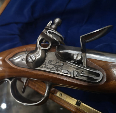 Coleccion unica a la venta y por tiempo limitado, de la firma PEDERSOLI y llamada diez años de coleccion 22