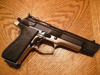 VENDO PISTOLA LLAMA  Modelo "M87 Shooting Competition", de  I.P.S.C. y Precision.  
Calibre: 41