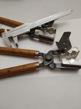 Vendo las siguientes turquesas LEE precio/u. 25 €, están en Madrid, si hay que enviarlas +6€:

.454 bola 01