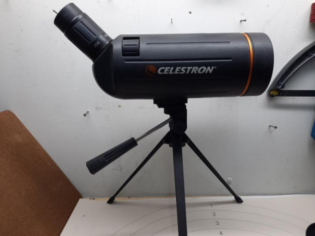 Vendo telescopio 25-75x70 en perfecto estado.
75 euros envío incluido a península. 00