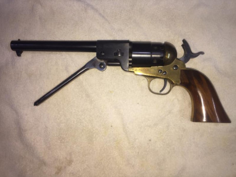 EL PRECIO PASA A SER DE 300 EUROS

Se vende revolver de avancarga UBERTI replica Confederation Army modelo 01