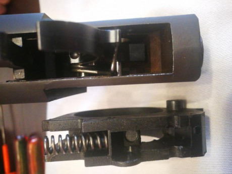 Hola amigos.

 En estos días de recogimiento obligatorio he estado repasando mis armas y haciendo limpieza 02