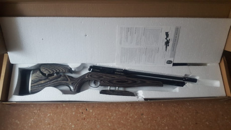 Vendo BSA Gold Star del 5.5 culata láminada sin estrenar con visor leapers 3x12x44 Acusshot compac mas 00