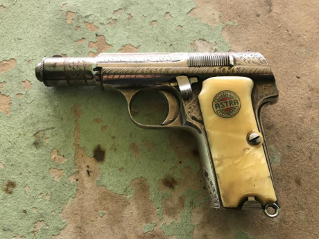 Hola,he abierto este hilo para que todos aquellos que tengais armas Españolas,podais lucirlas aqui con 161