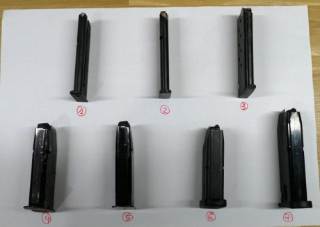 Se vende  colección de 6  cargadores. Como de algunos no tengo datos concretos, intentare dar la máxima 02