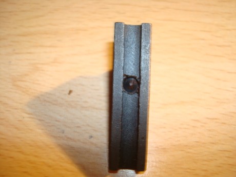 Hola a todo@s, han caido en mis manos unos puntos de mira antiguos y no se de que tipo de arma son, si 02