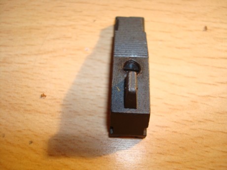 Hola a todo@s, han caido en mis manos unos puntos de mira antiguos y no se de que tipo de arma son, si 01