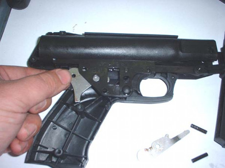 Bueno, lo prometido es deuda, vamos a explicar como afinar un poco la pistola Gamo P800. Lo bueno de esta 00